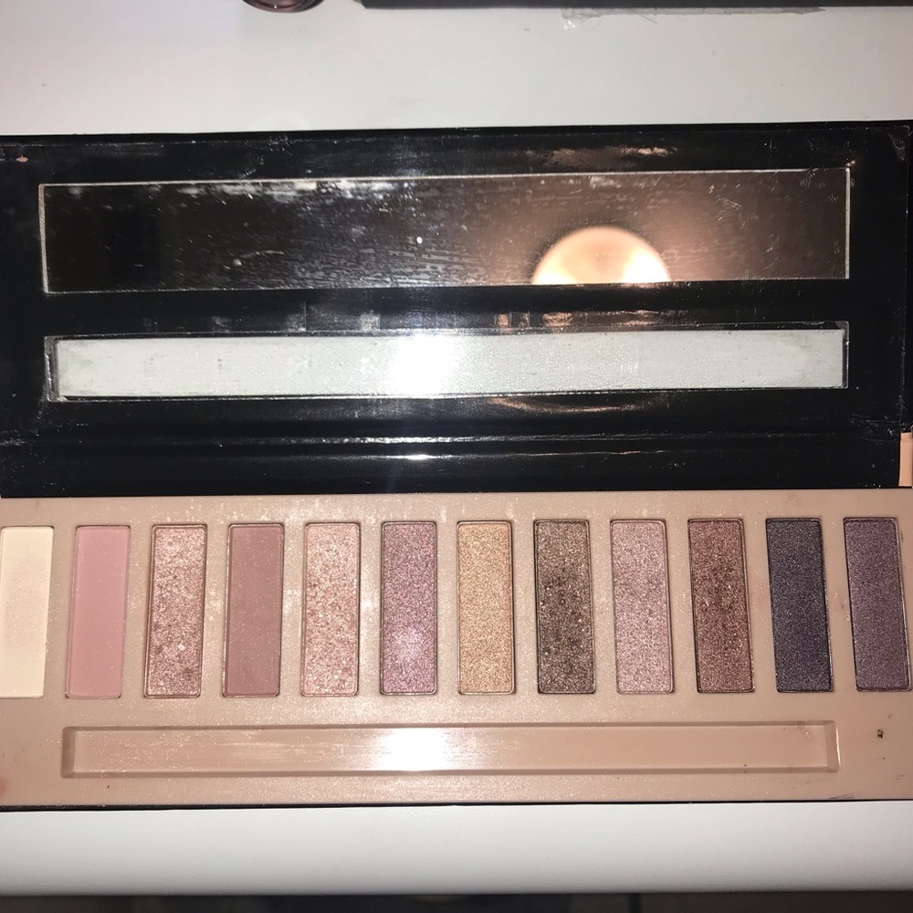 Eyeshadow Palette